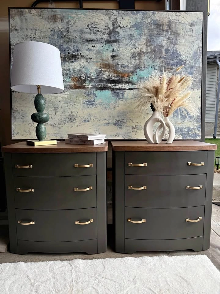 Large 3-Drawer Nightstands / Bedside Tables
