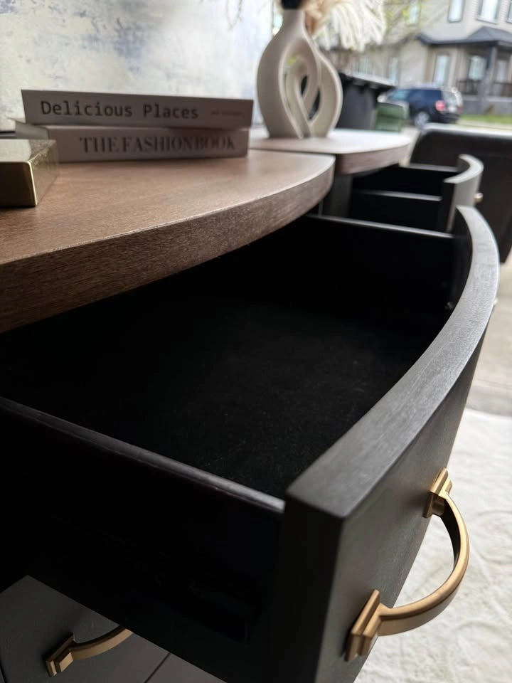 Large 3-Drawer Nightstands / Bedside Tables - photo 4
