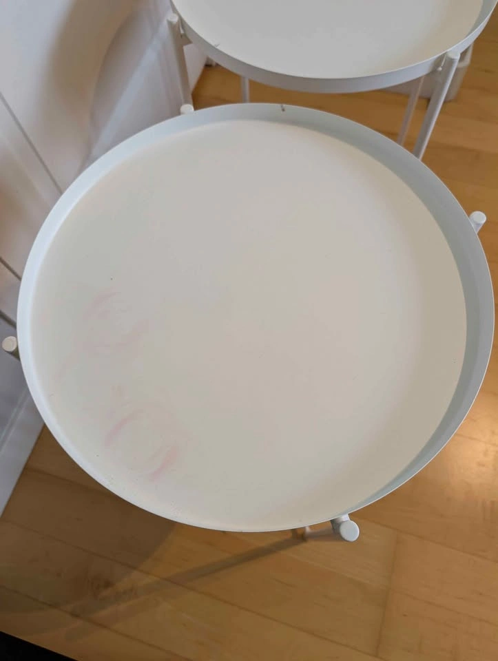 Pair of White Round Tray Tables - photo 3