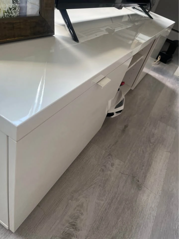 IKEA Tv Stand - photo 2