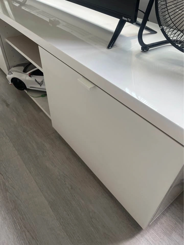 IKEA Tv Stand - photo 3