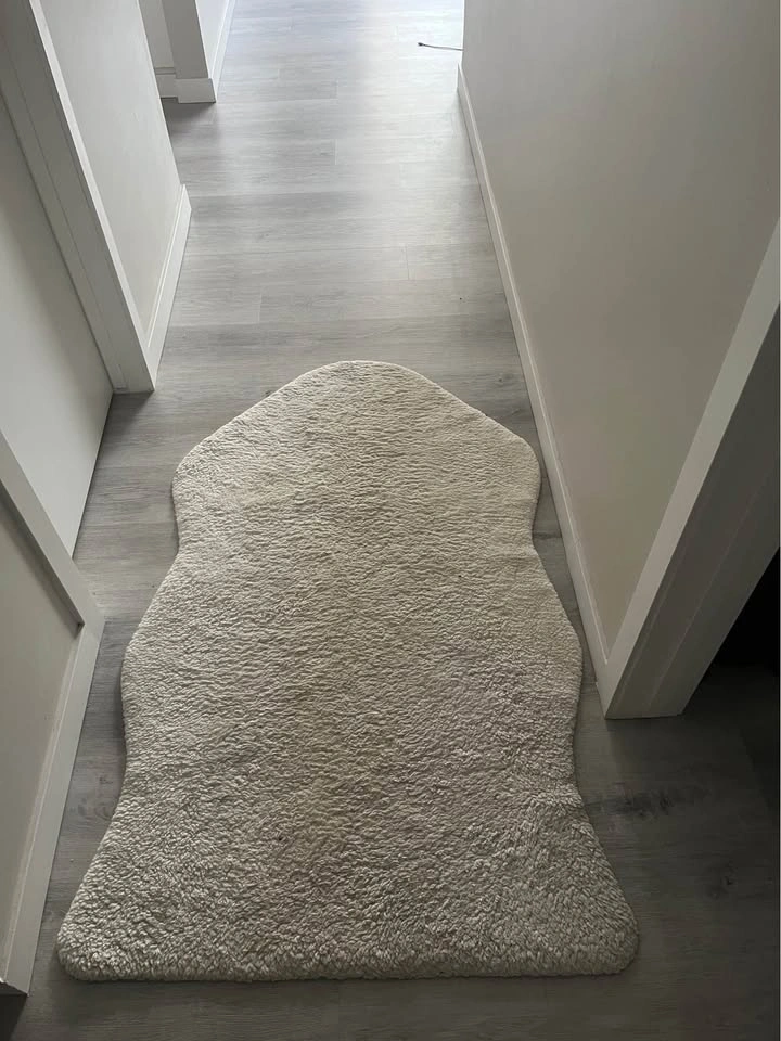White rug IKEA - photo 2