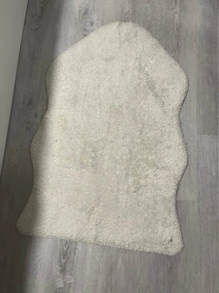 White rug IKEA - photo 3