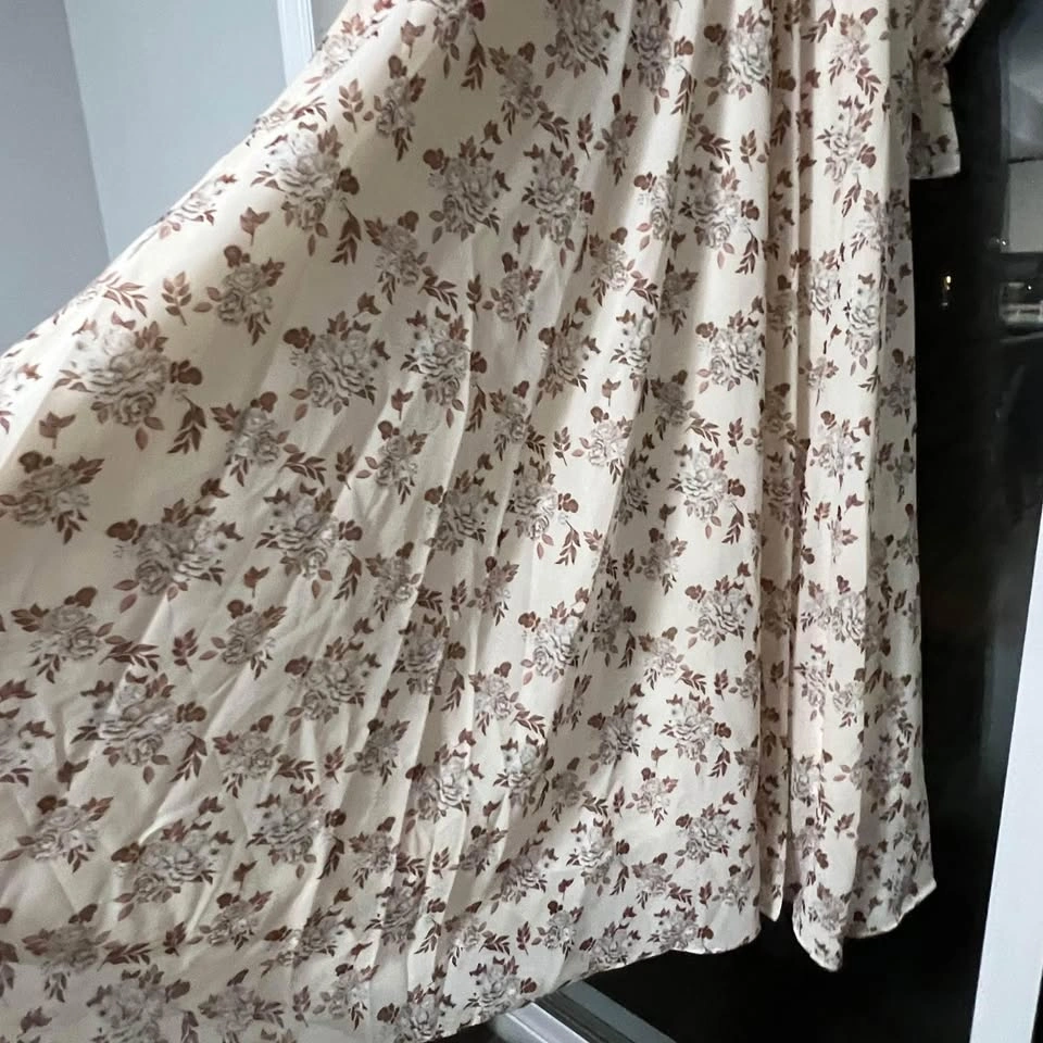 New Floral Tiered Midi/Maxi Dress - Medium - photo 5
