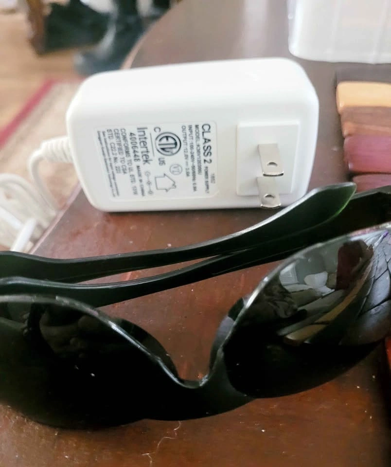 Smooth skin at home! Portable electronic hair remover - photo 3