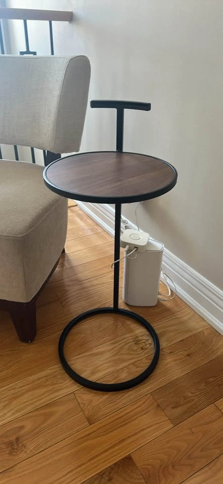 Modern C-Shaped Side Table – Like New - photo 4