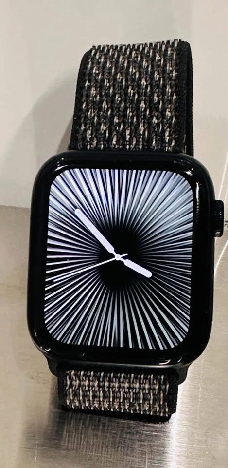 Apple Watch SE GPS, 44mm Midnight Aluminium Case