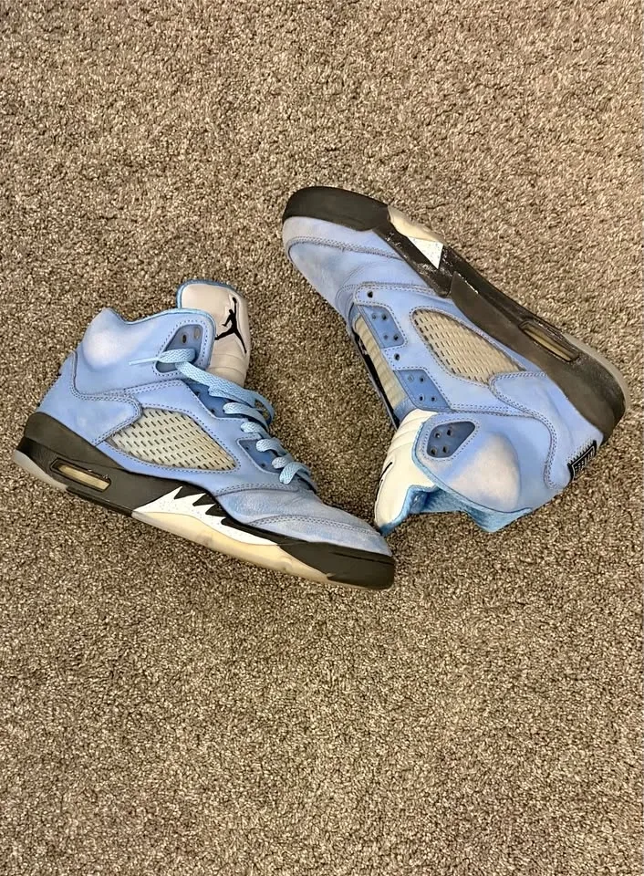 Jordan 5 UNC (size 9)