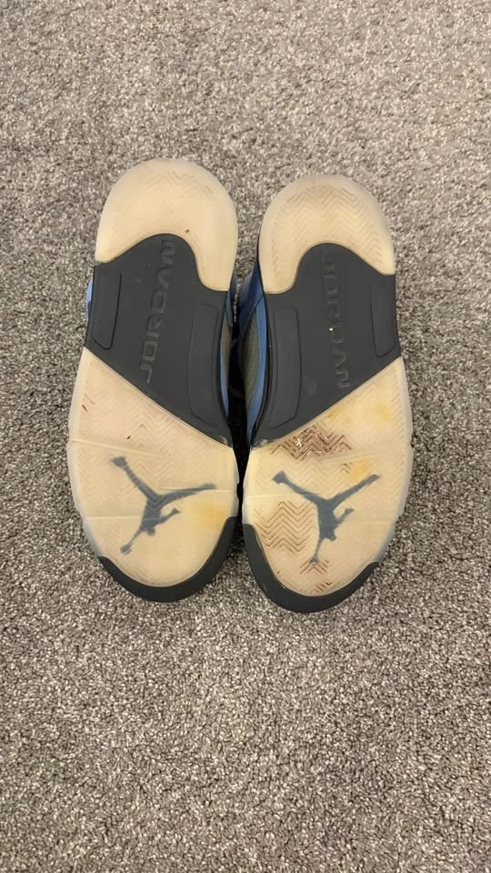 Jordan 5 UNC (size 9) - photo 2