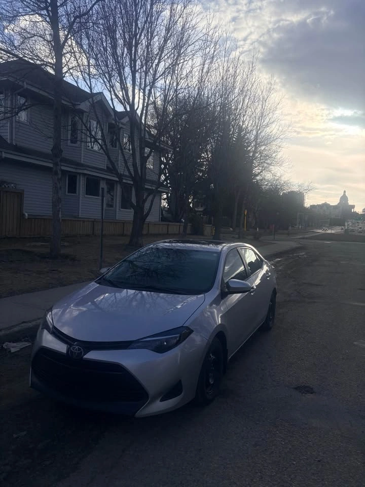 2018 Toyota Corolla - photo 3