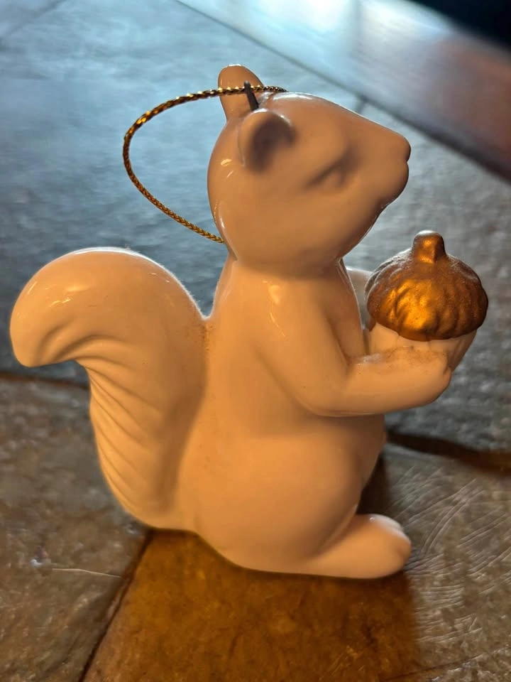 Ornament Ceramic Squirrel Holding Copper/Gold Acorn