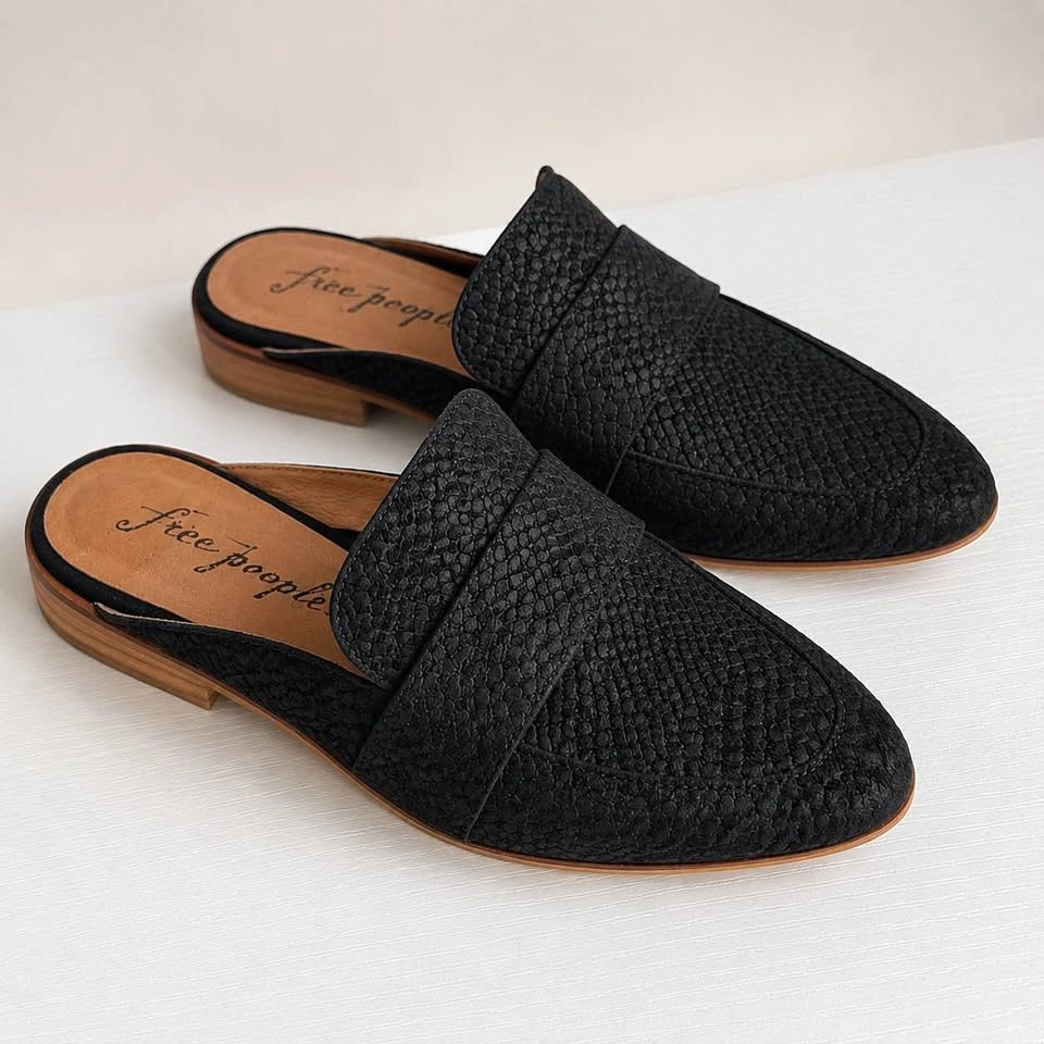 Free People Black Snake Embossed Suede Mules Loafers Size 38 - photo 3