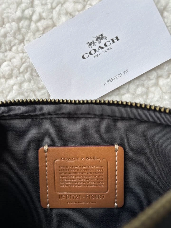 NWOT Coach x Keith Haring Black Leather Crossbody Bag Pink LOVE - photo 4