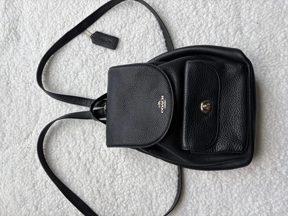 Coach Black Pebbled Leather Mini Backpack with Gold Hardware Tur - photo 2