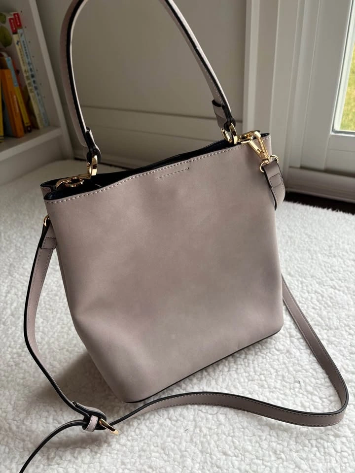 Trideep Japanese Brand Minimalistic Taupe/Grey 2-way Leather Buc - photo 3