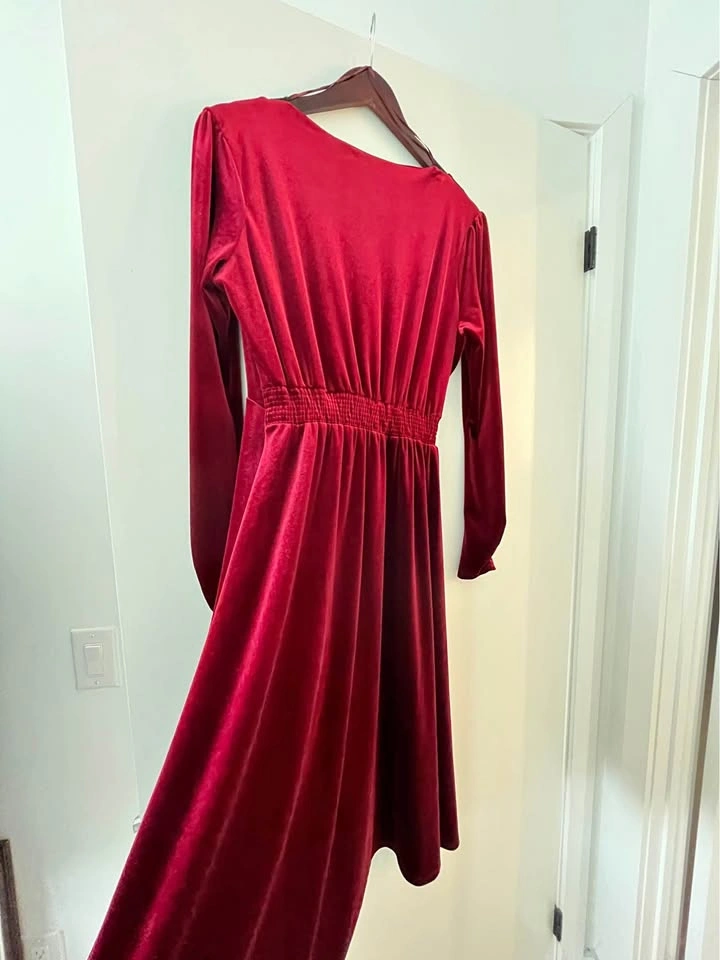 StyleCheat Red Velvet Midi Dress