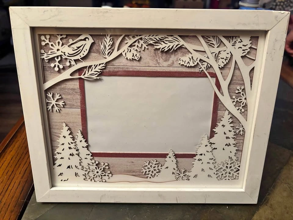 Picture Frame 4"x6" With 3 Adjustable Scene Inserts