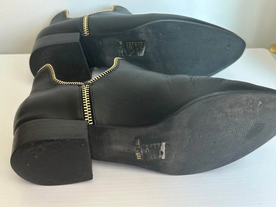 SENSO Bailey Black Leather Gold Zip Ankle Boots Size 36 - photo 5