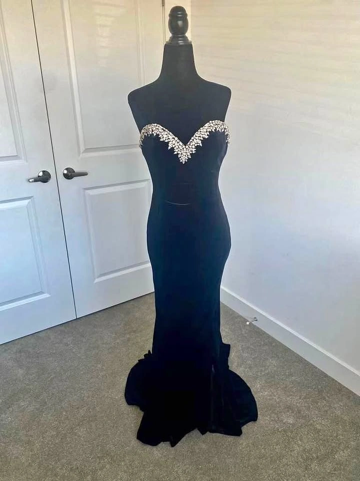 Like New Black Velvet Jovani Dress Size 4