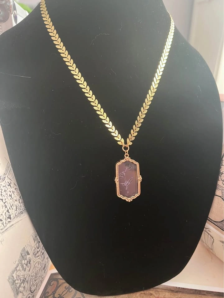 Purple Glass Intaglio Necklace - photo 4