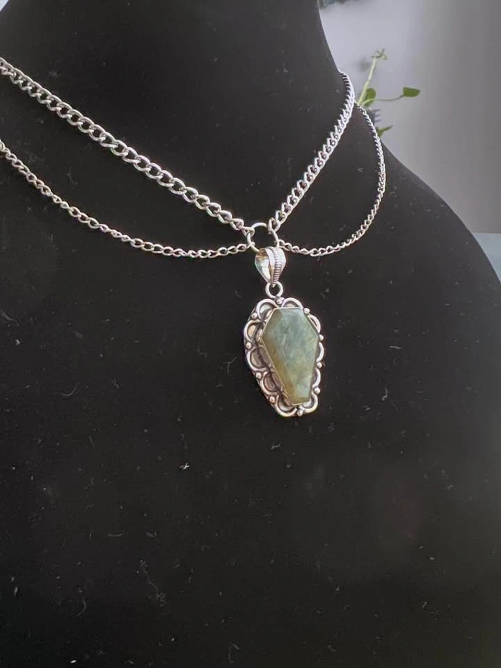 Labradorite Coffin Necklace - photo 2