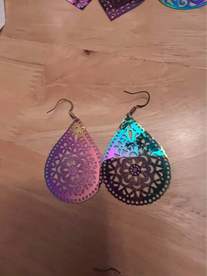 More Iridescent Dangle Earrings - photo 2