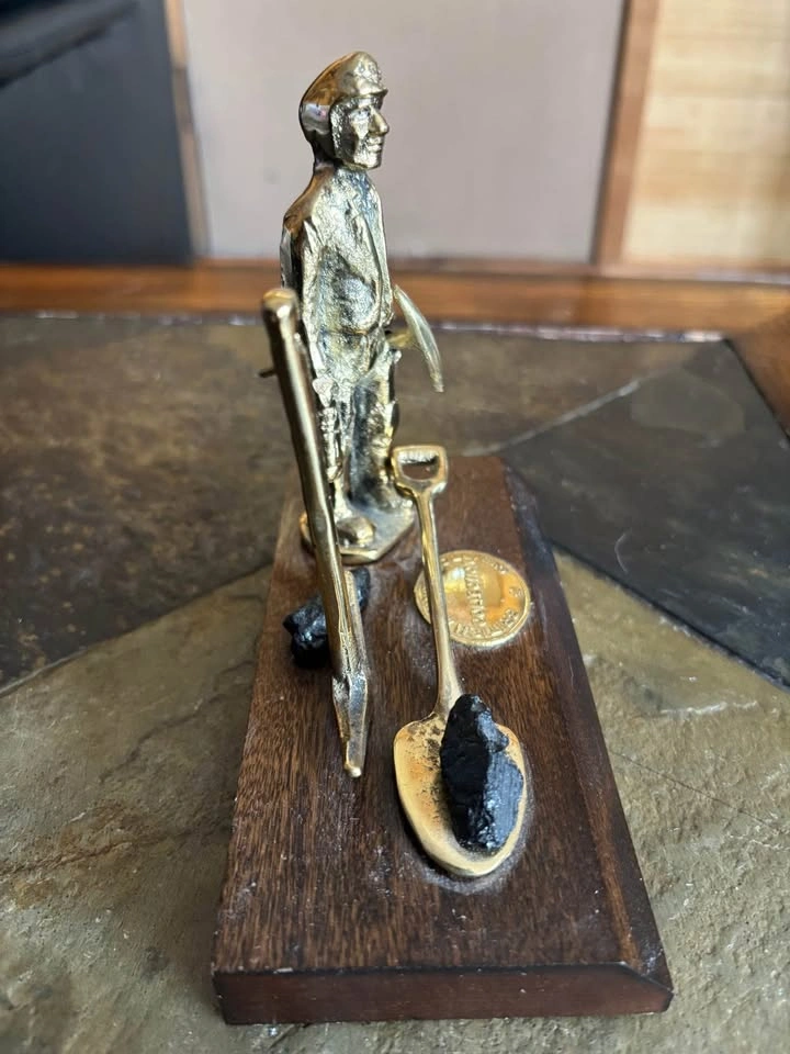 Brass Miners Vintage Figure Wood Base Colliery Pit Coal Model Pi - photo 3