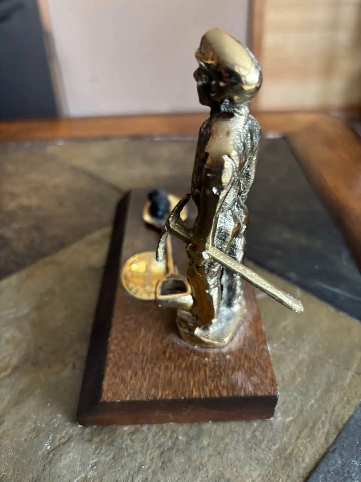 Brass Miners Vintage Figure Wood Base Colliery Pit Coal Model Pi - photo 5