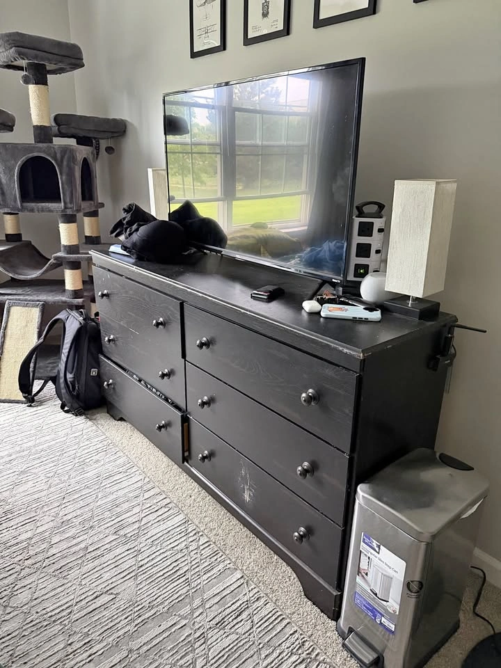 Dresser