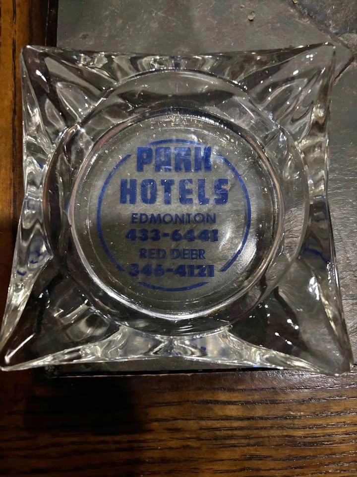 Vintage Ashtray - Park Hotels Edmonton & Red Deer Glass