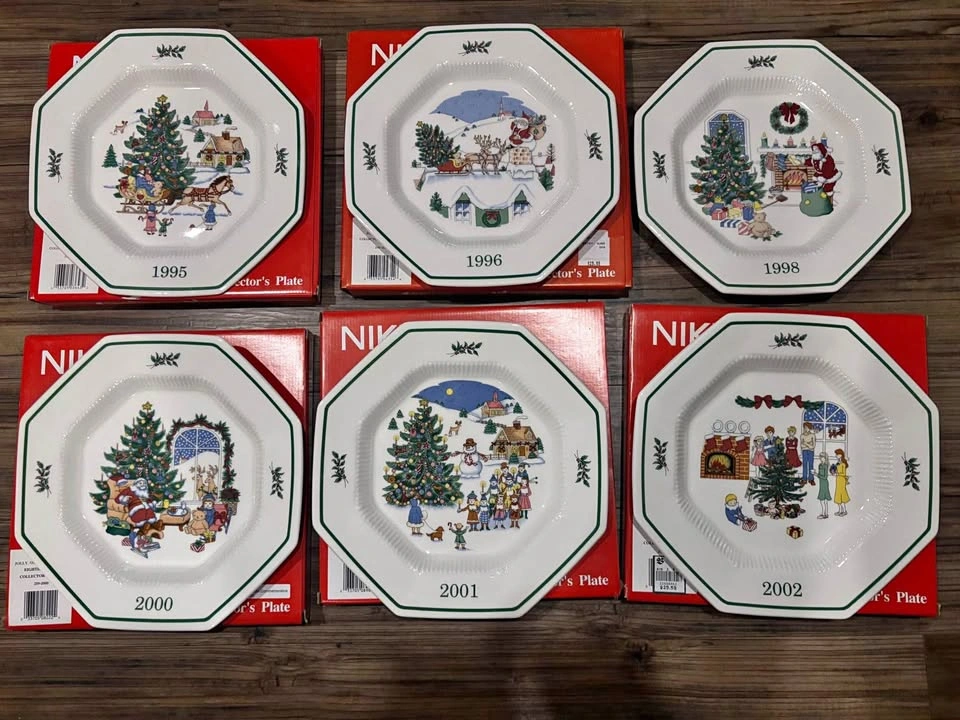 Plates Collector Christmastime Nikko 11” Lot Of 6