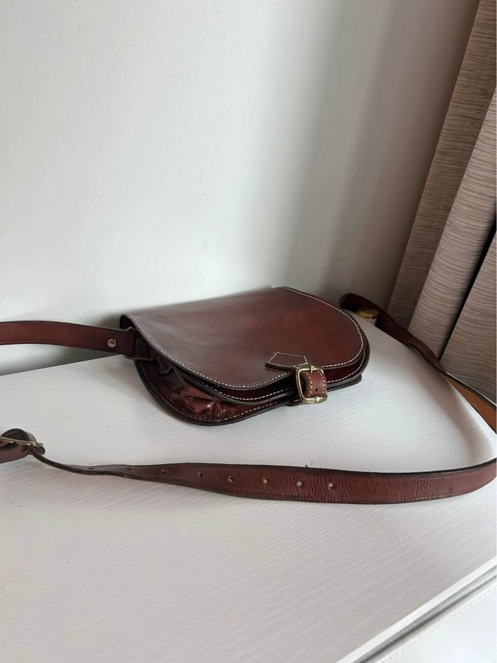 Brown leather crossbody saddle bag - photo 2