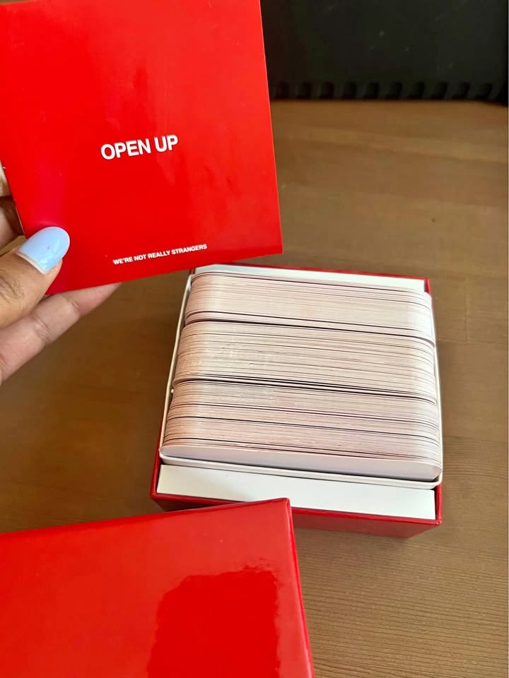 We're Not Really Strangers Couples Edition Card Game