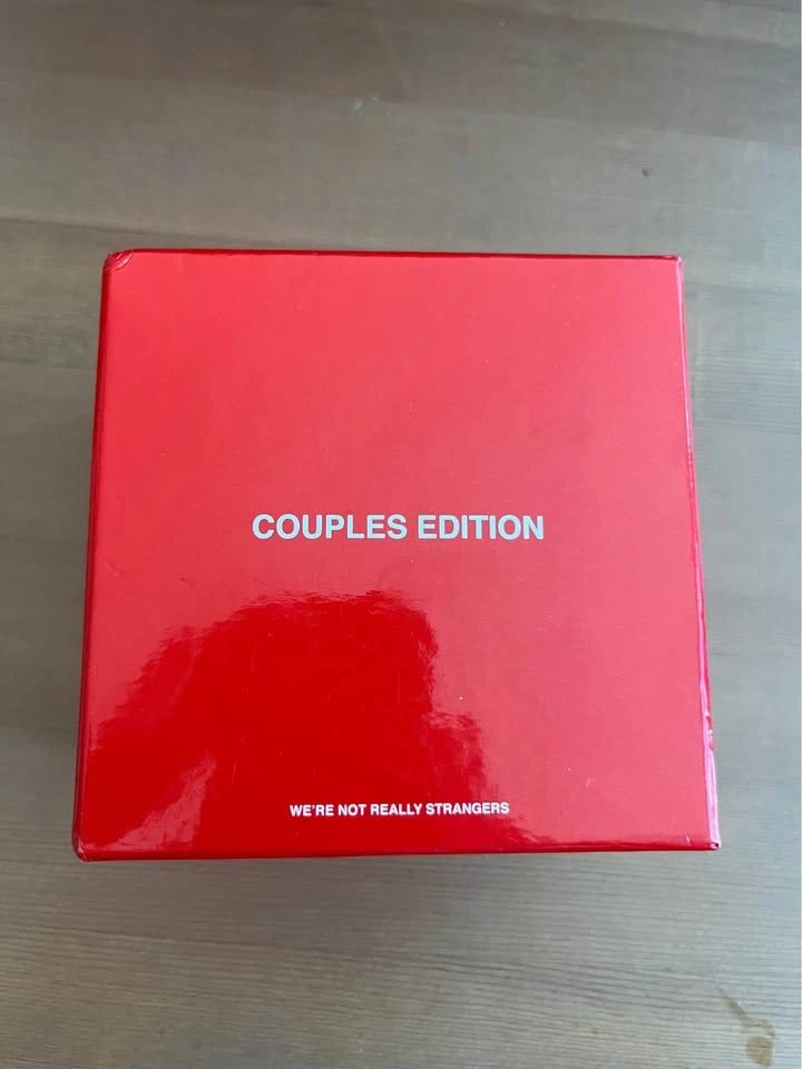 We're Not Really Strangers Couples Edition Card Game - photo 2