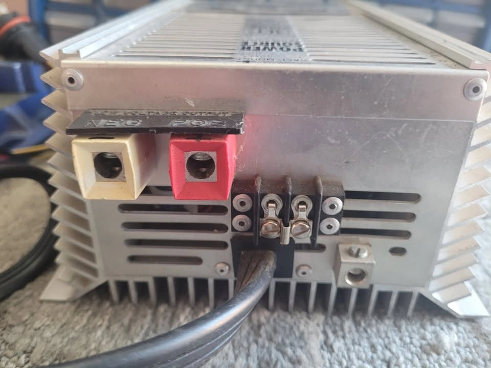 Power Source 12 Volt Output DC 30 Amp Battery Charger - photo 5