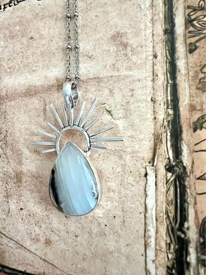 Brown Lace Agate — “Supernova”