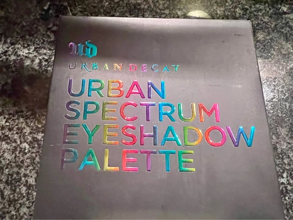 Urban Decay Spectrum Eyeshadow Palette