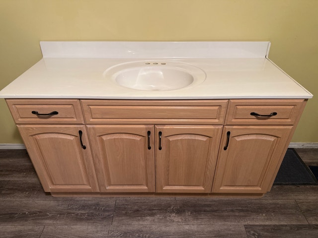 58” Bathroom Vanity with Sink Top – Great Condition