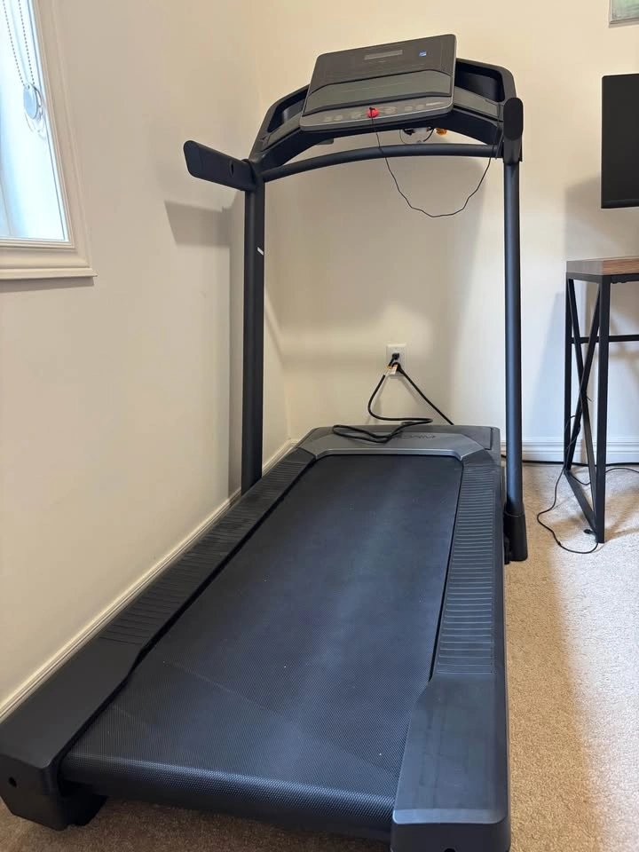 Proform Carbon TL Treadmill - photo 2