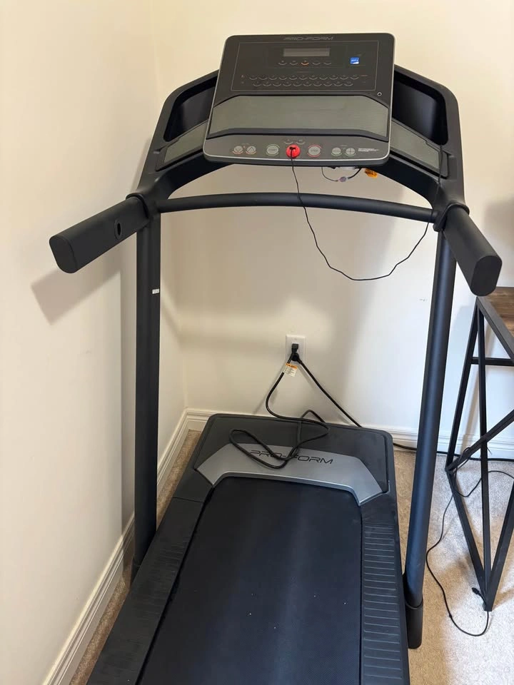 Proform Carbon TL Treadmill - photo 4