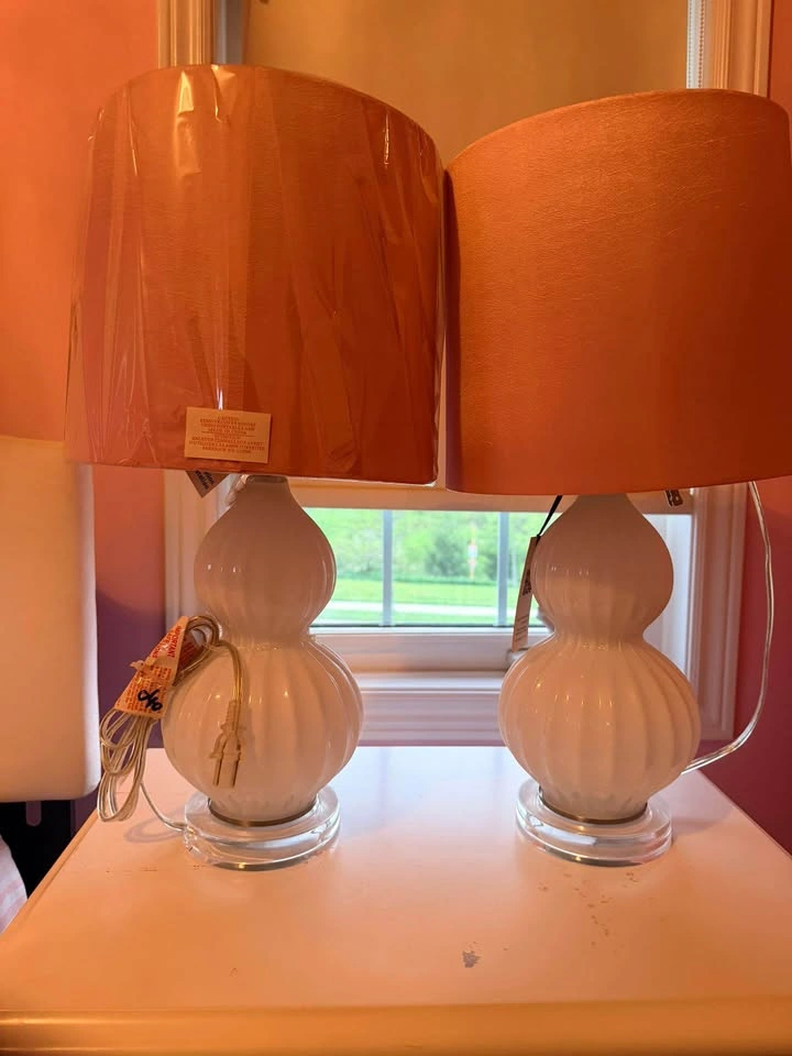 White Ceramic Gourd Table Lamps with Pink Shades - photo 3