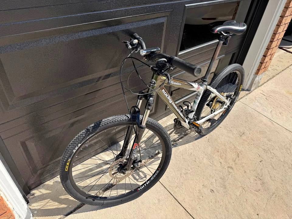 Mountain bike 26” with locks
