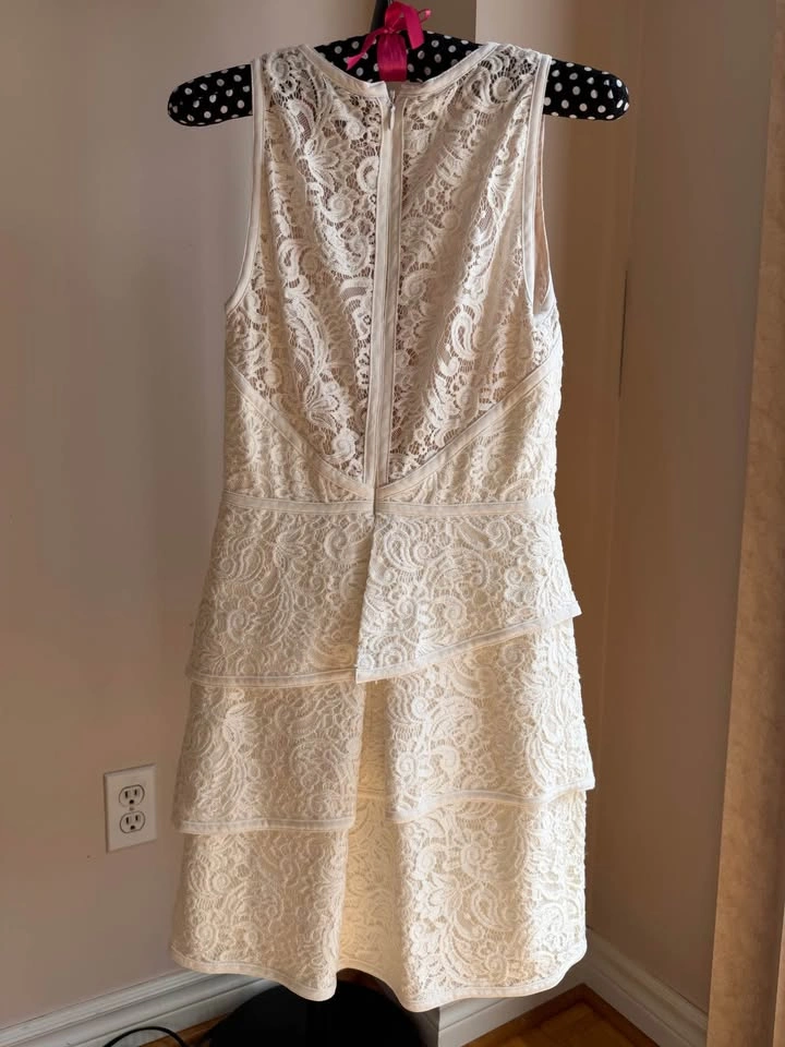 BCBG MAXAZRIA White Short Dress Size 0 - photo 2