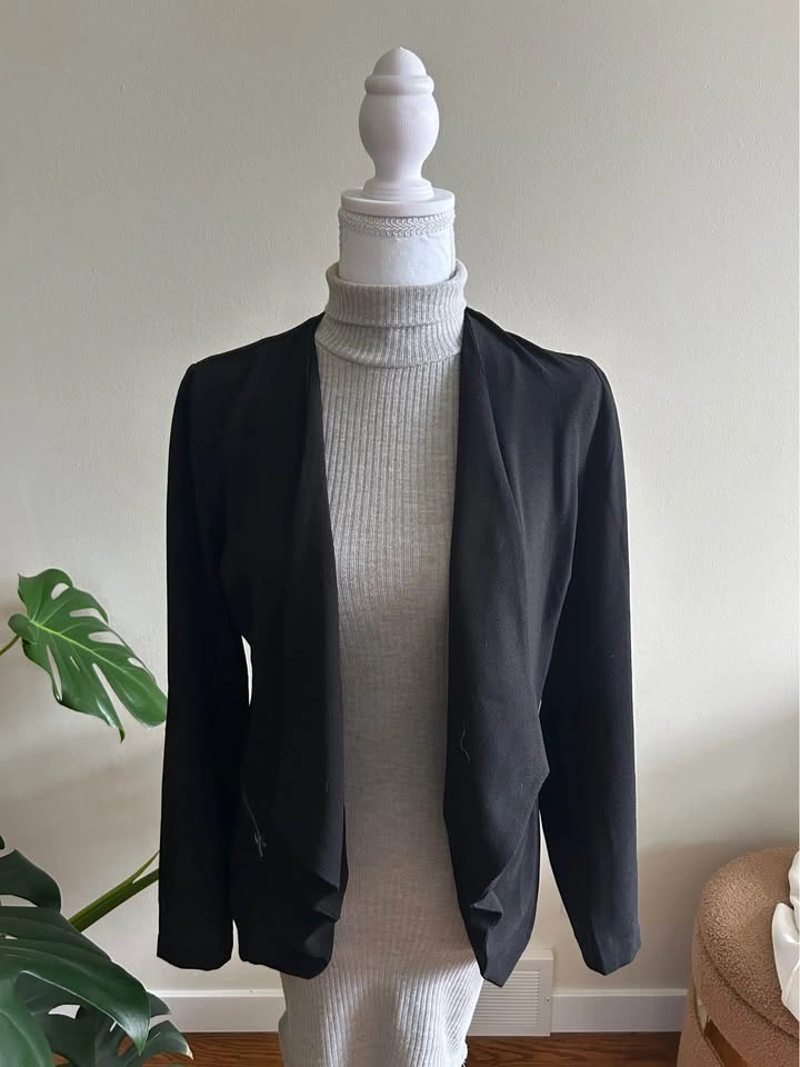 Black Blazer with Zipper Pocket Detail - photo 2