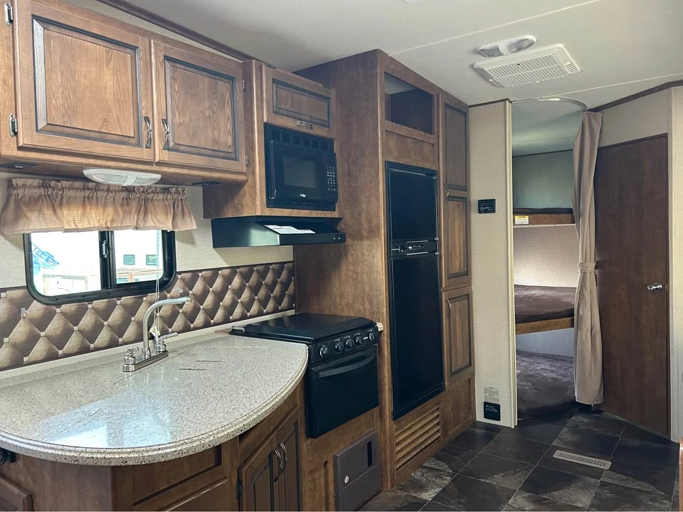 2016 Crossroads Western Country Fifth Wheel - photo 4
