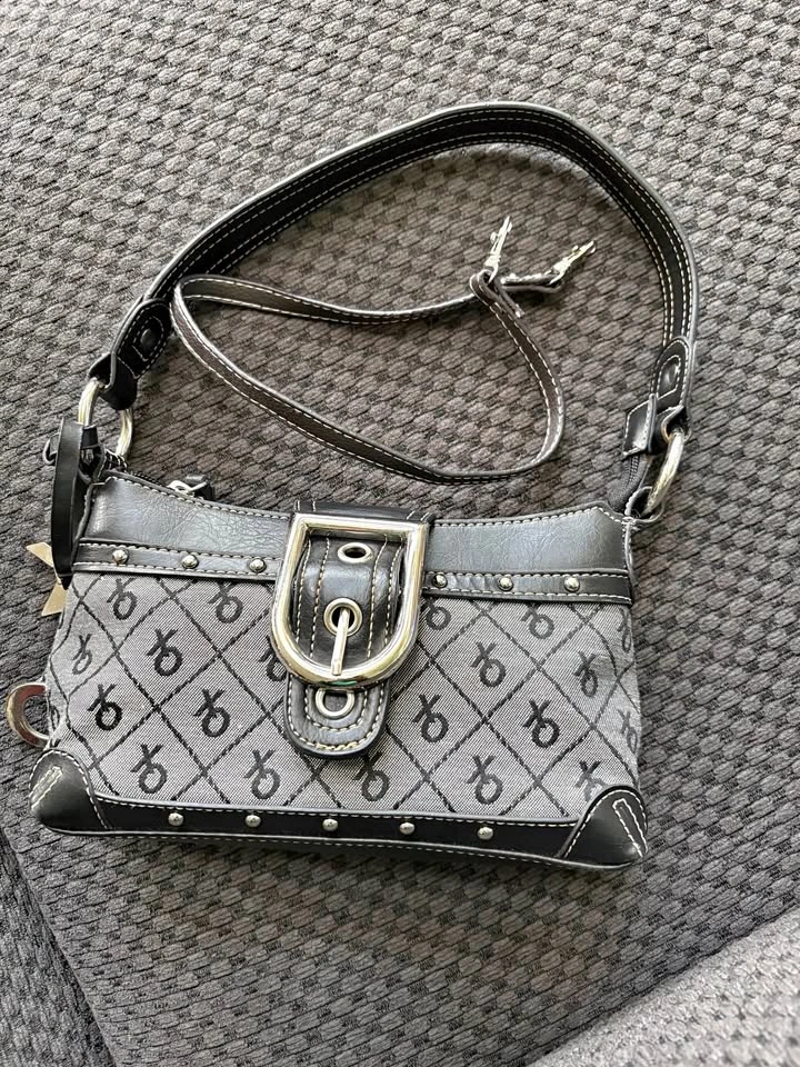 XO Shoulder Bag