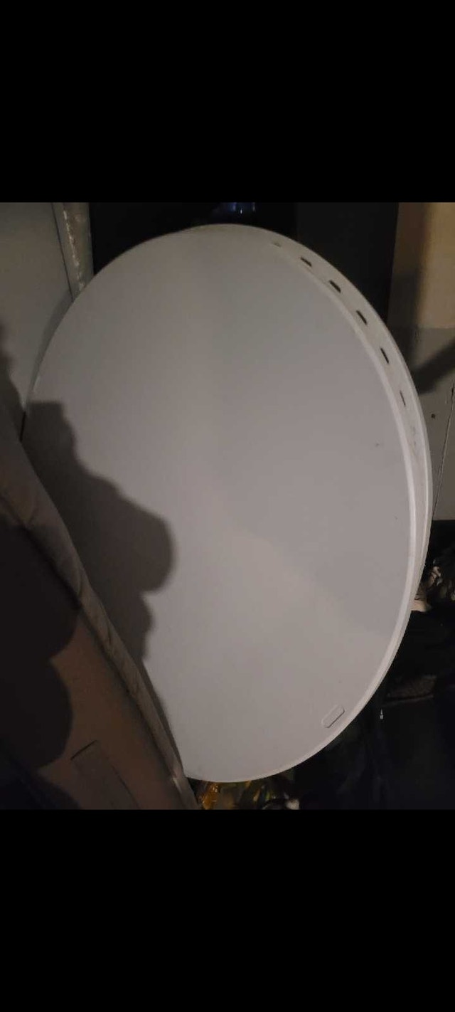 Large round banquet Tables (x2) - photo 2