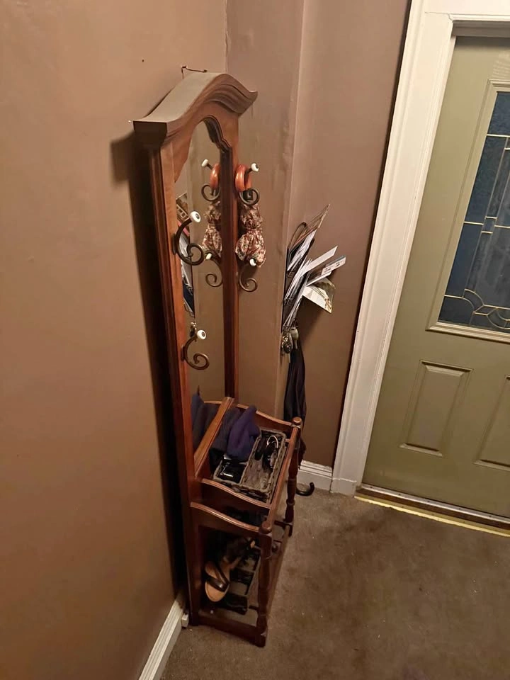 Entryway Mirror Cubby