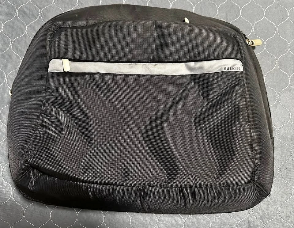 Belkin Laptop Work Bag