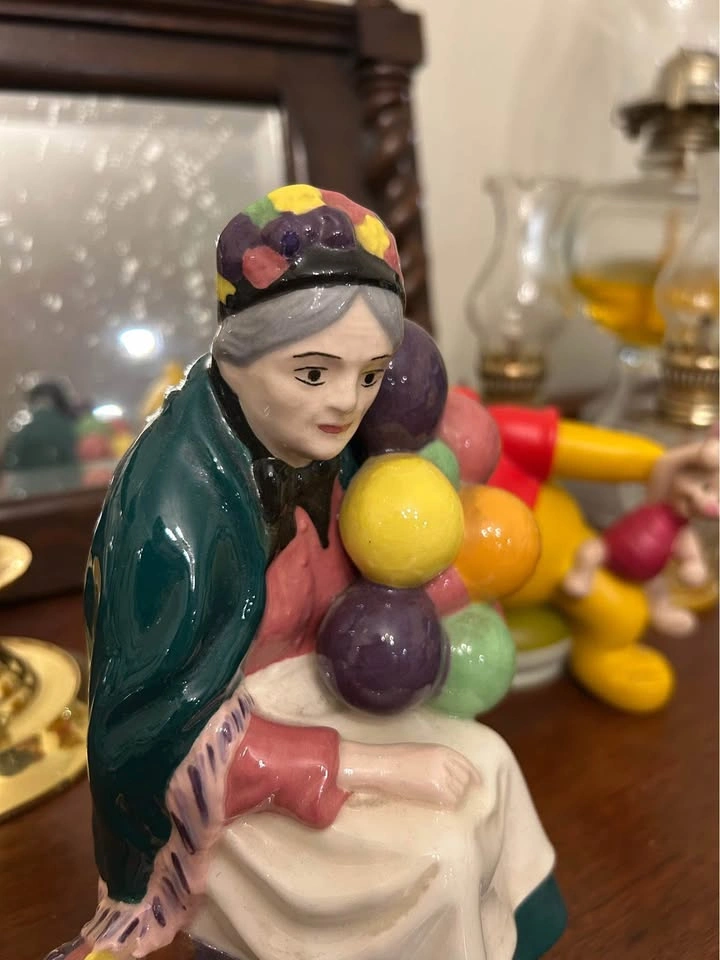 Vintage The Old Balloon Seller - photo 5